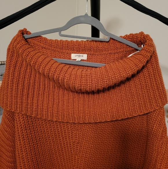 Umgee Oversized Cowlneck Sweater - Picture 3 of 6